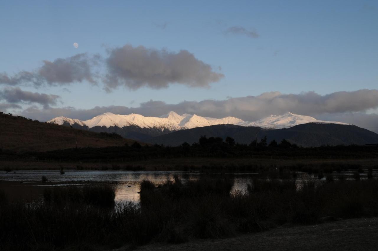Cottage 45° South Te Anau Eksteriør billede